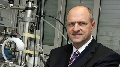 Prof. Dolinšek podpredsednik v Groupement AMPERE